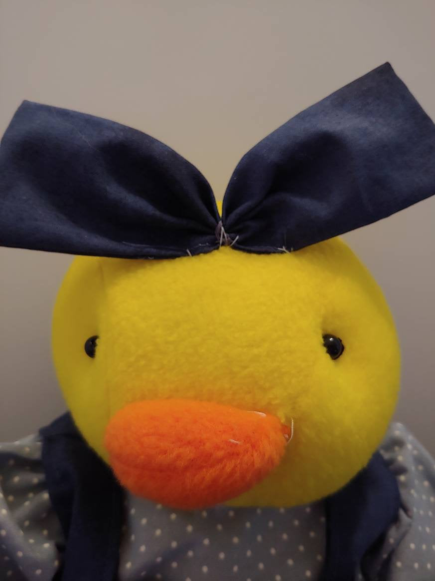 Duck wreath attachment, centerpiece, home decor accent for Easter or spring